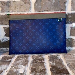 Louis Vuitton Pochette Apollo Pacific Taiga Clutch Bag Blue